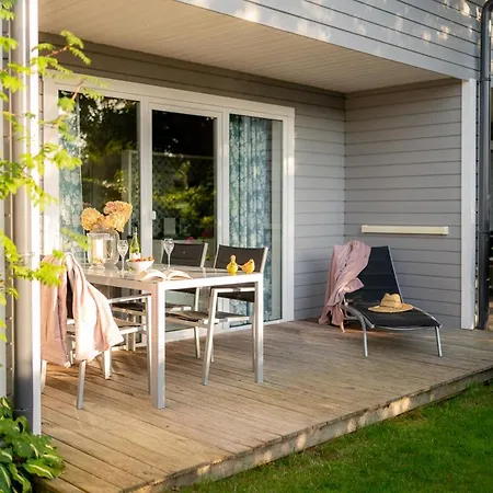 Feriehus Niebieski Kamyk Łazy