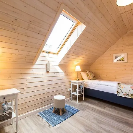 Niebieski Kamyk Feriehus *