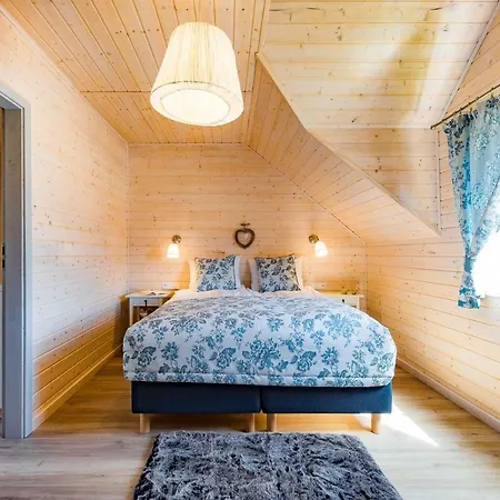 Niebieski Kamyk Feriehus